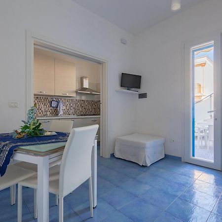 Apartmán A Due Passi Dal Mare Torre Lapillo Exteriér fotografie
